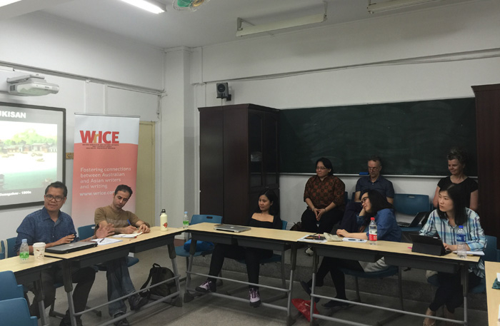 Larry Ypil和Ara Sarafia(左起)